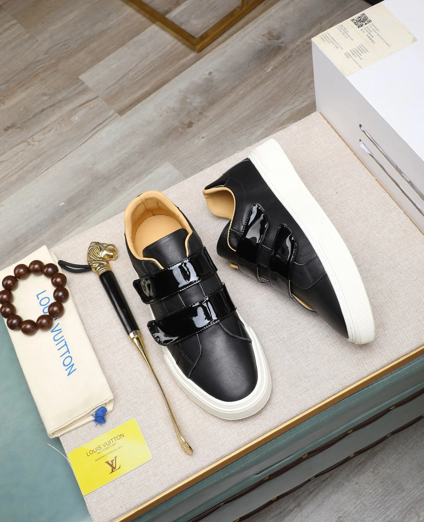 Men's shoes 💰460 [LV～] Men's casual shoes 2025z cabinet sales simultaneously 🔶Size: 38-44 #️⃣ 🔷3 colors🔜The upper is made of multi-material splicing➕cow leather lining, comfortable and breathable, sole: original comfortable and wear-resistant outsole, ⚠️real thing📱photographed🎬real thing is better📢📢📢